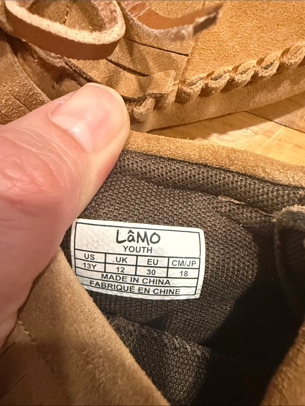 NWT Lamo kids fringe moccasin booties size 13.